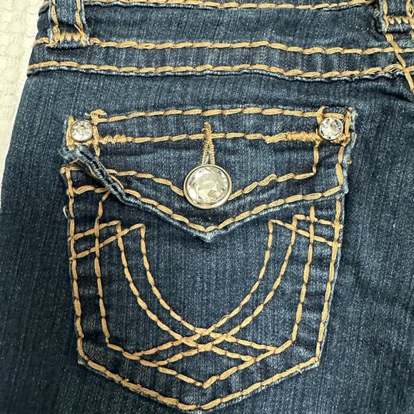 L.A. Idol Thick Stitch Capri Jeans - Picture 3 of 7